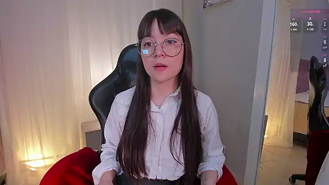 Snapshot of Lia_Sweett_ chatting on 11.28.25 Lia Sweett online show from 11.28.25