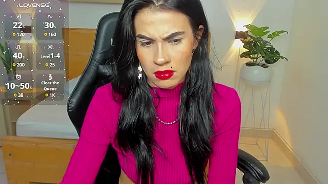 stephanya  online show from 02.15.25