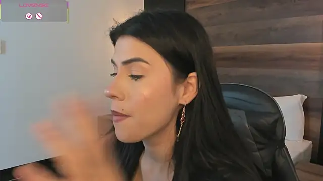 stephanya  online show from 03.06.26