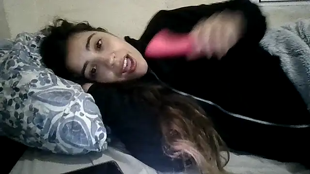 Ursumi1 online show from 11.29.25