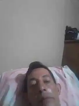 Pirata090586 online show from 11.15.25