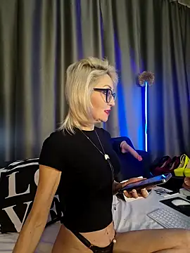 Milforja online show from 12.17.25