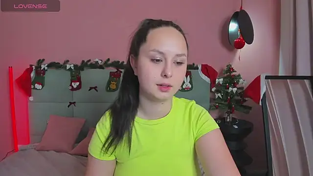 BeatriceReeves online show from 12.19.25