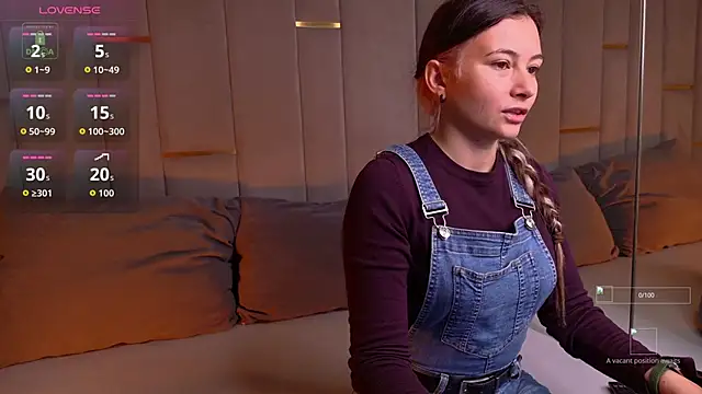 Ishtar Divine online show from 09.17.25