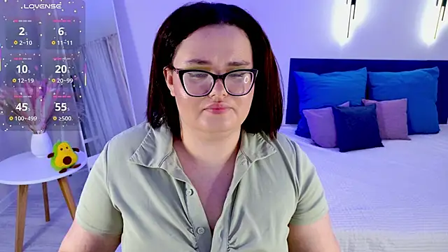 Jessica Joy online show from 03.04.25