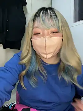 Snapshot of YUNA-yuna chatting on 01.06.25 YUNA-yuna online show from 01.06.25