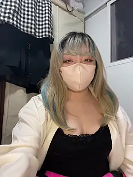 Snapshot of YUNA-yuna chatting on 01.17.25 YUNA-yuna online show from 01.17.25