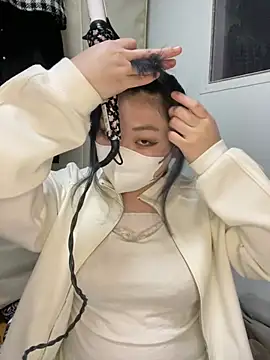 Snapshot of YUNA-yuna chatting on 01.26.25 YUNA-yuna online show from 01.26.25