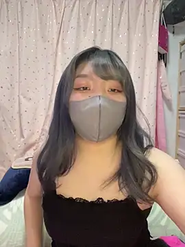 Snapshot of YUNA-yuna chatting on 02.14.25 YUNA-yuna online show from 02.14.25