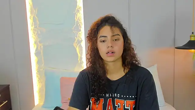 yaya23x online show from 03.20.25