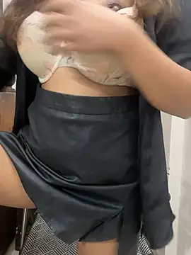 HoneyBearCpl online show from 03.25.26