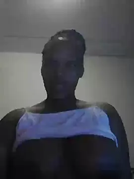 Snapshot of wet_Lips_x_x chatting on 01.05.25 wet Lips x x online show from 01.05.25