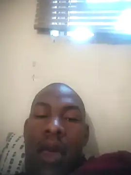Snapshot of zuludog chatting on 07.12.26 zuludog online show from 07.12.26