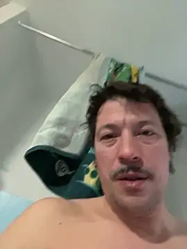 Snapshot of zenzero87 chatting on 02.20.25 zenzero87 online show from 02.20.25