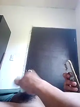 Snapshot of Deste223 chatting on 11.09.25 Deste223 online show from 11.09.25