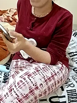 Snapshot of ShadiaStar chatting on 03.03.25 ShadiaStar online show from 03.03.25