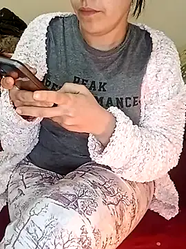 Snapshot of ShadiaStar chatting on 03.10.25 ShadiaStar online show from 03.10.25