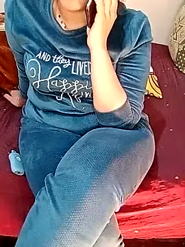 Snapshot of ShadiaStar chatting on 03.14.25 ShadiaStar online show from 03.14.25