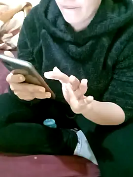 Snapshot of ShadiaStar chatting on 03.19.25 ShadiaStar online show from 03.19.25