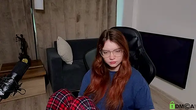 Snapshot of Sonya_Glen chatting on 02.23.25 Sonya Glen online show from 02.23.25