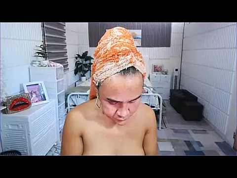 Snapshot of MS_SexCumEducation_TS chatting on 10.28.25 MS SexCumEducation TS online show from 10.28.25