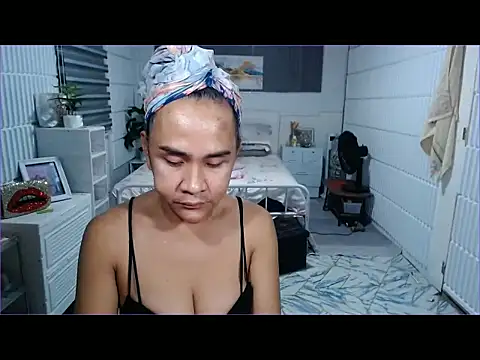 Snapshot of MS_SexCumEducation_TS chatting on 11.24.25 MS SexCumEducation TS online show from 11.24.25