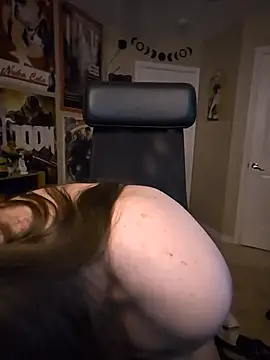 HannahCastle96 online show from 03.14.25