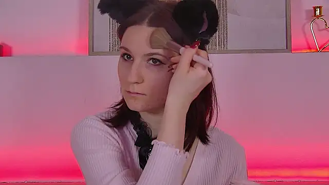 VictoriaArdern online show from 02.01.25