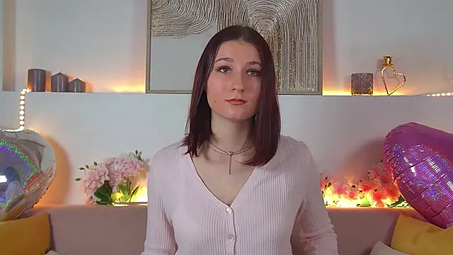 VictoriaArdern online show from 02.15.25