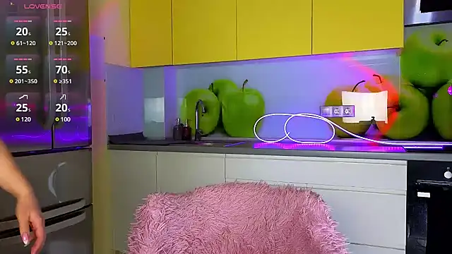 Snapshot of MissFreyaX chatting on 01.29.25 MissFreyaX online show from 01.29.25