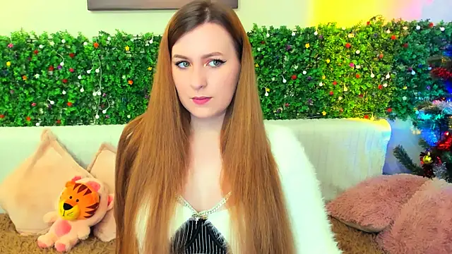 liya gorgeous online show from 12.24.24