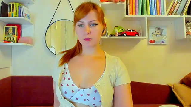liya gorgeous online show from 10.31.25