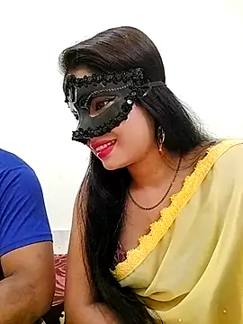 Snapshot of ascuple chatting on 02.20.25 ascuple online show from 02.20.25