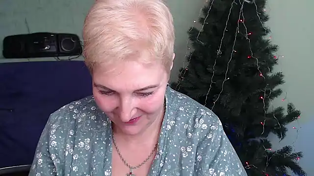 Sandra Snow online show from 12.26.24