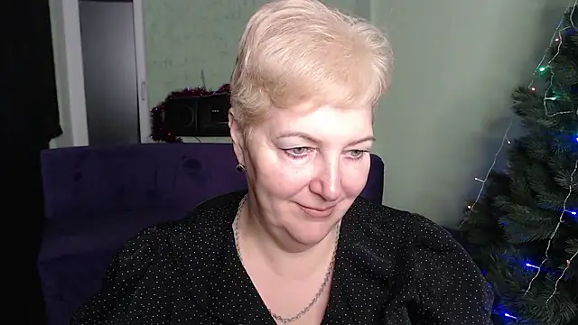 Sandra Snow online show from 01.10.25