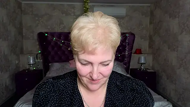 Sandra Snow online show from 01.17.25
