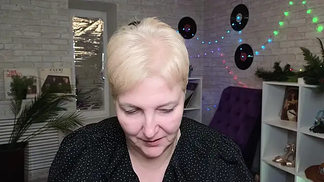 Sandra Snow online show from 01.22.25