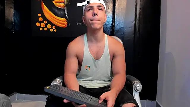 Flynn Riider online show from 03.09.25