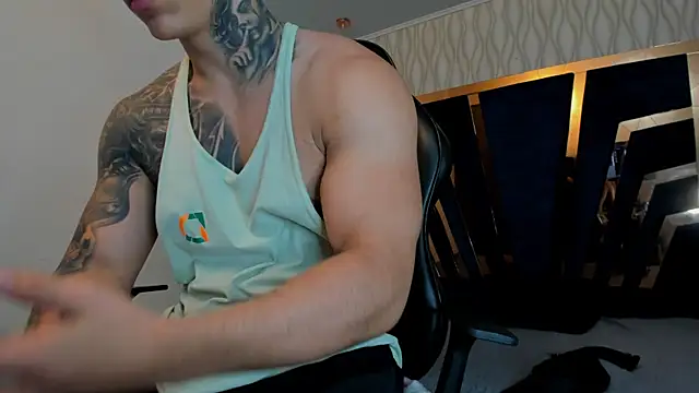 Flynn Riider online show from 11.30.25