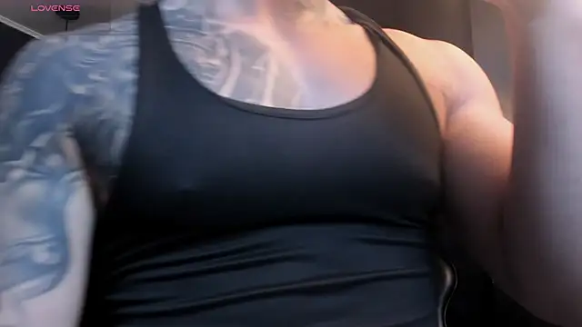 Flynn Riider online show from 12.03.25