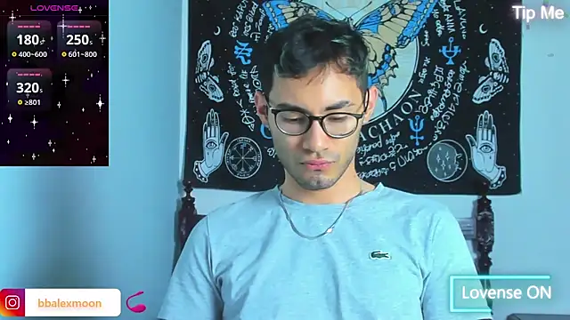 Snapshot of alexdesire chatting on 03.18.25 alexdesire online show from 03.18.25