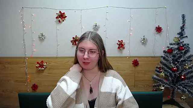 Snapshot of RysaKosaYlya chatting on 01.03.25 RysaKosaYlya online show from 01.03.25