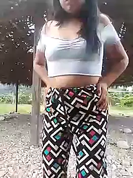 Danna-linyi online show from 12.10.24