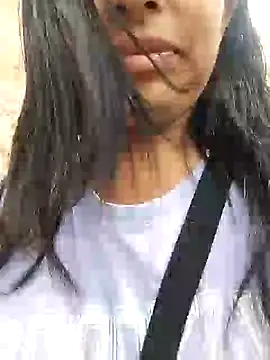 Danna-linyi online show from 12.20.24