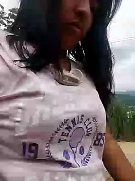 Danna-linyi online show from 12.22.24