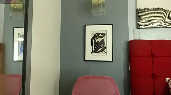  Natassia Dreams online show from 12.20.24