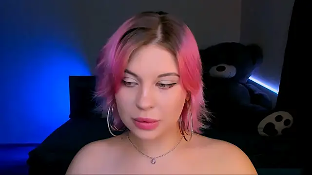 Snapshot of evaharve chatting on 01.11.25 evaharve online show from 01.11.25