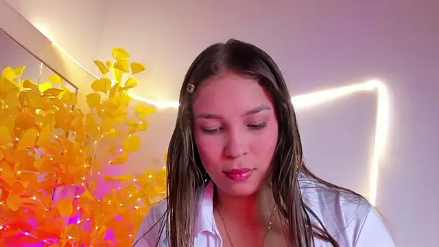 HaleyAmaya online show from 06.05.26