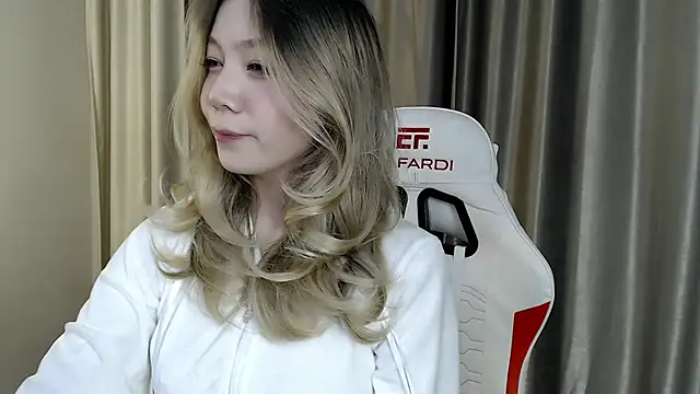 Babby Rabbit online show from 10.20.25