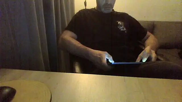 Snapshot of Avamereandmikel chatting on 12.16.24 Avamereandmikel online show from 12.16.24